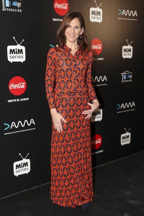 Malena Alterio posa con un vestido étnico en los Premios Mim Series 2018
