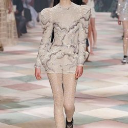Jumpsuit brillante de la colección de Alta Costura de Christian Dior para primavera/verano 2019 presentada en París