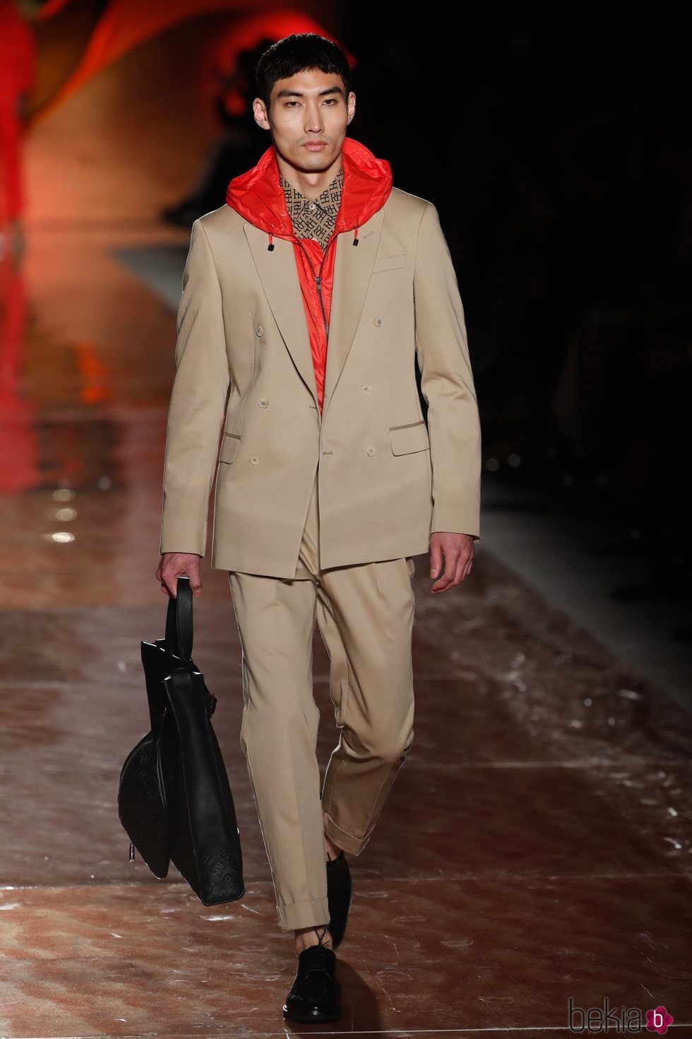 Traje de chaqueta marrón de hombre de la colección primavera/verano 2019 de Pedro del Hierro