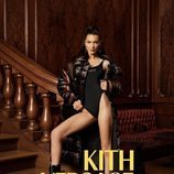 Bella Hadid con body negro de Kith x Versace