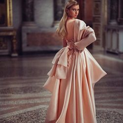 Vestido largo rosa de la colección primavera/verano 2019 de 'Atelier Versace'