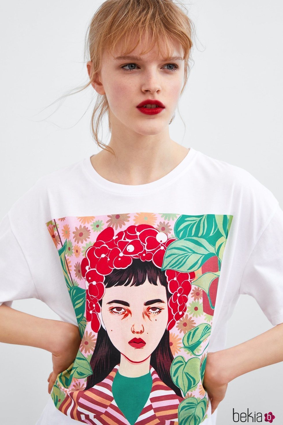 Camiseta blanca estampada de Bijou Karman para la colección 'Women in Art' de Zara TRF 2019