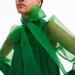 Blusa verde Zara primavera-verano 2019
