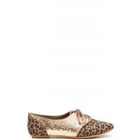 Zapato dorado glitter con estampado animal de Zara