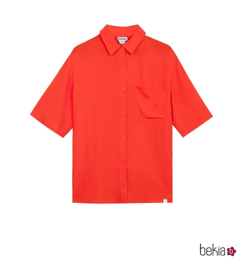 Camisa manga corta naranja colección Pantone by Bershka