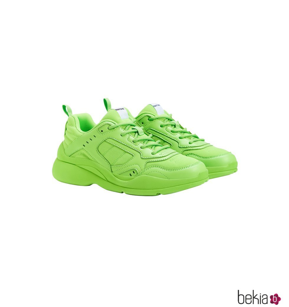 Zapatillas deportivas verdes colección Pantone by Bershka