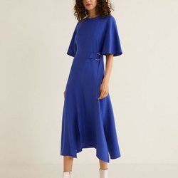 Vestido azul klein de la colección primavera 2019 de Mango