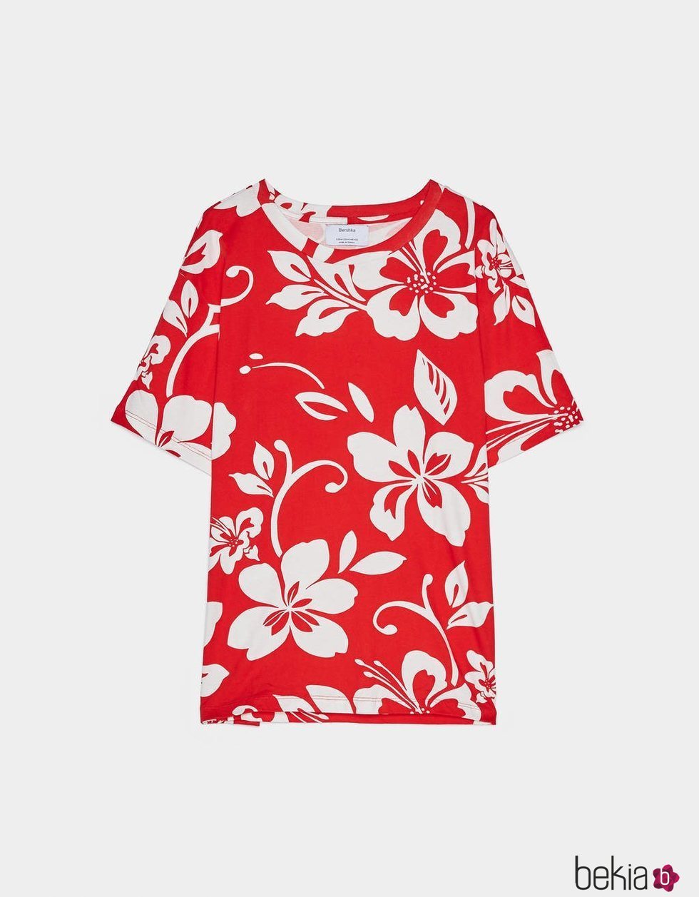 Camiseta estampado floral hawaiano rojo Bershka