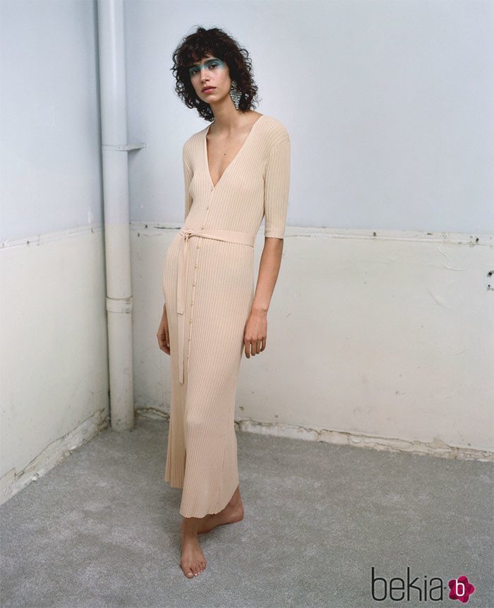 Vestido de punto de la colección primavera/verano 2019 de Zara