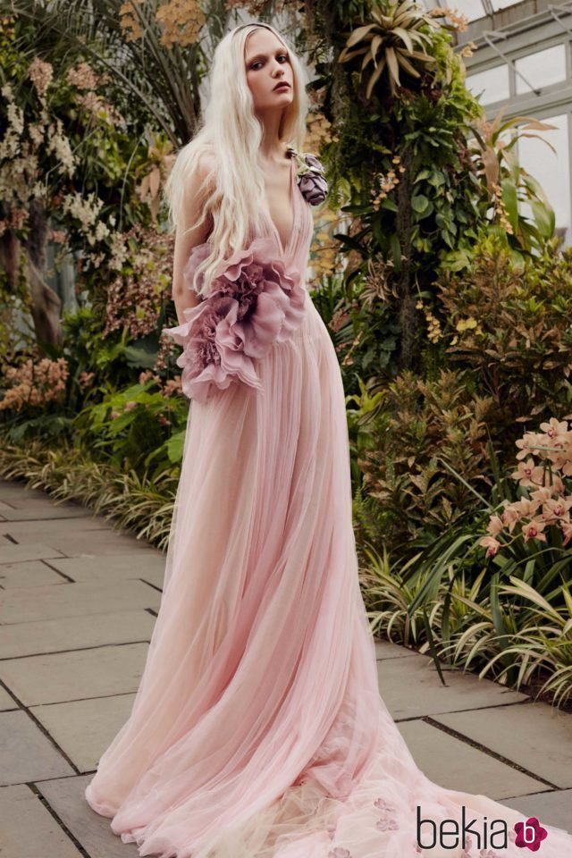 Vestido 'Primrose' de la colección de novias primavera 2020 de Vera Wang