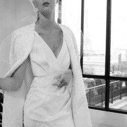 Mini vestido de la colección nupcial otoño 2019 de Elie Saab