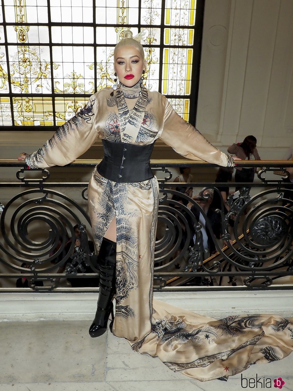 Christina Aguilera en el desfile de Jean Paul Gaultier en la Fashion Week de París