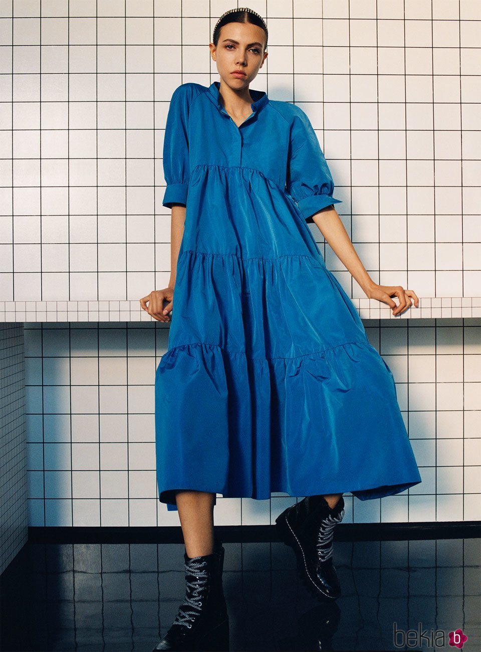 Maxi vestido azul de la colección 'Pretty Bold' de Zara TRF
