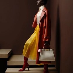 Falda amarilla de la colección otoño/invierno 2019/2020 de Fendi