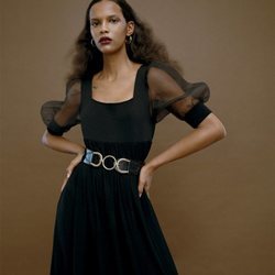 Vestido de la colección 'The Minimal Knitwear' de Zara