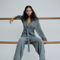Mono gris de la colección 'The Minimal Knitwear' de Zara