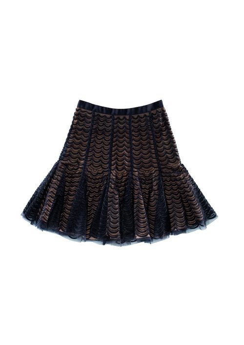 Falda negra corta de la colección de H&M y Giambattista Valli