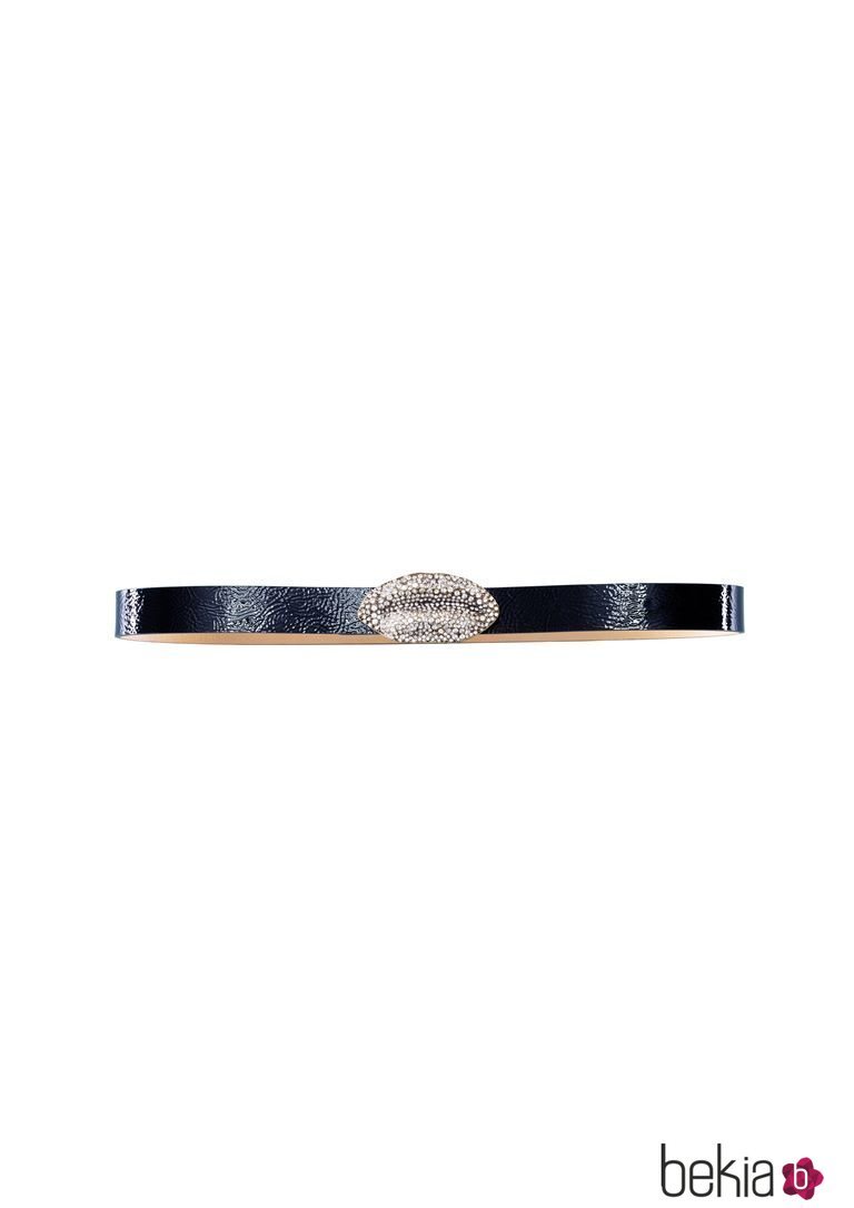 Cinturón de cuero negro de la colección de H&M y Giambattista Valli
