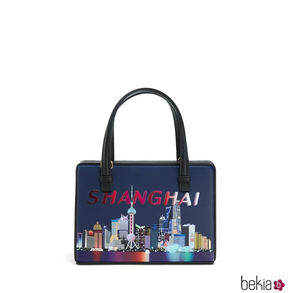 Bolso Shanghai de la colección Loewe Postal 2019
