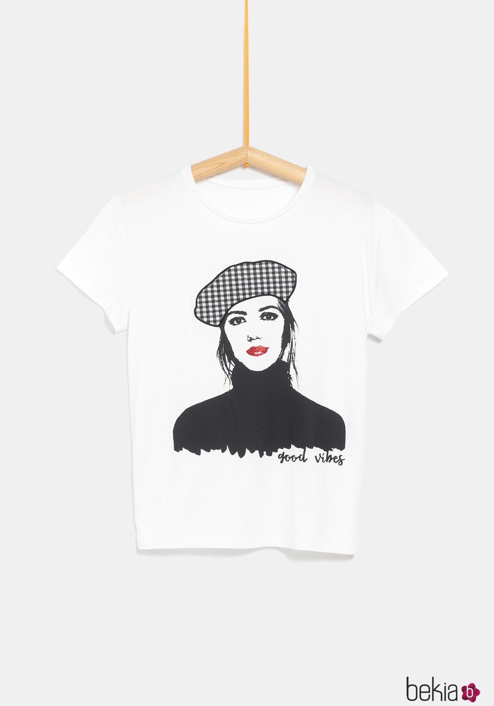 Camiseta con dibujo 'good vibes' de la colección de Rocío Osorno y TEX de otoño/invierno 2019