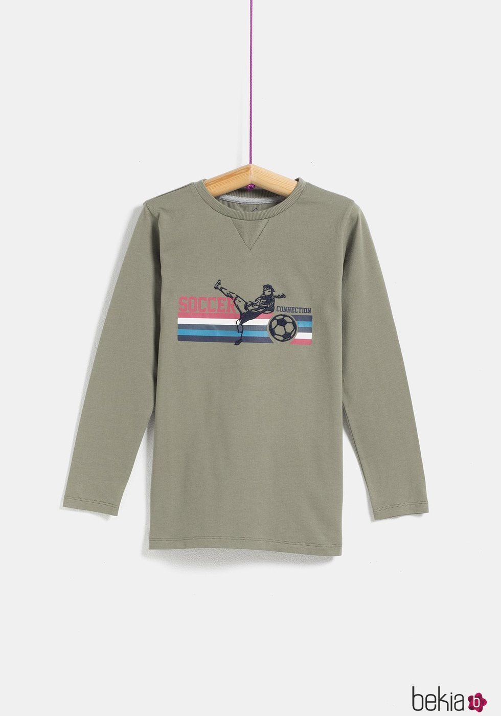 Camiseta caqui 'Soccer' de niño de la colección 'I-O' de Carrefour y TEX para otoño/invierno 2019