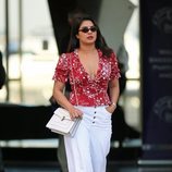 Priyanka Chopra con look veraniego por Los Ángeles