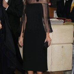 La Reina Letizia con un vestido negro con detalle de malla en los Premios ABC 2019