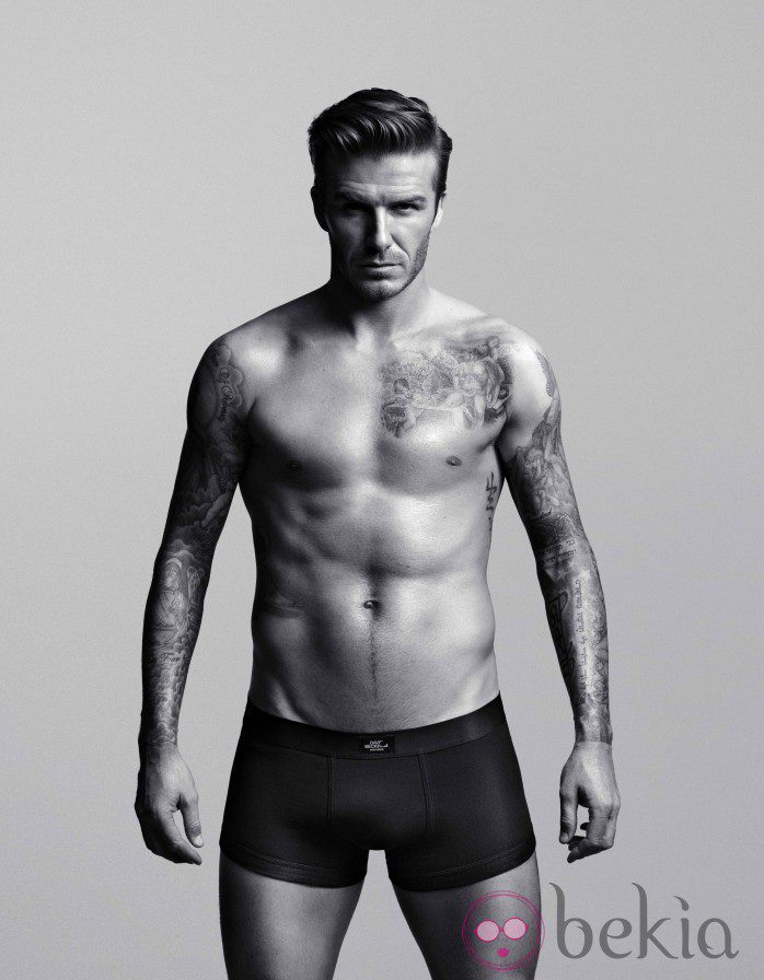 David Beckham con bóxer negros