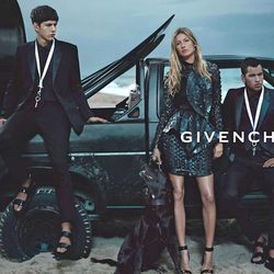 Gisele Bündchen posa para la primavera/verano 2012 de Givenchy