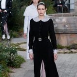 Vestido de tweed impreso en color negro de la colección primavera/ verano 2020 de Alta Costura de Chanel