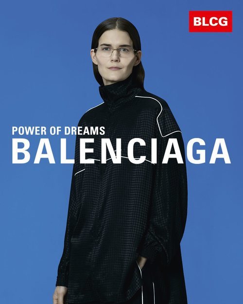 Chándal negro con detalles en blanco de la colección primavera/verano 2020 de Balenciaga