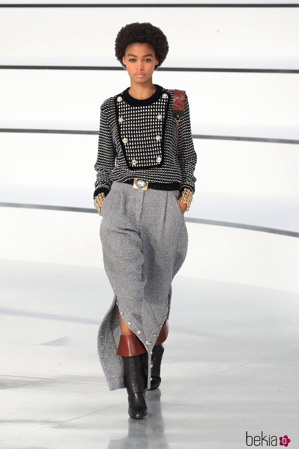 Falda combinada con jersey bicolor otoño/ invierno 2020-2021 Chanel