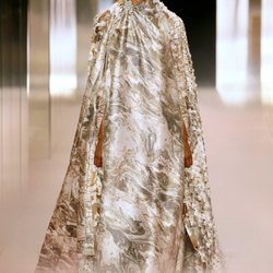 Look 19 (Naomi Campbell) de la colección Alta Costura primavera/verano 2021 de Fendi