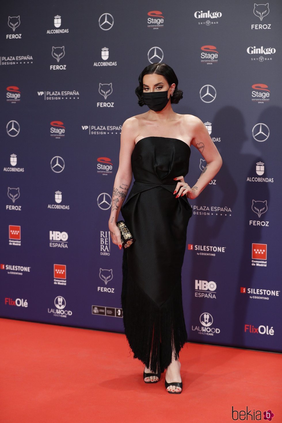 Jedet con un vestido de Candelas y Felipa en la alfombra roja de los Premios Feroz 2021