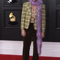 Harry Styles de Gucci en los Grammy 2021