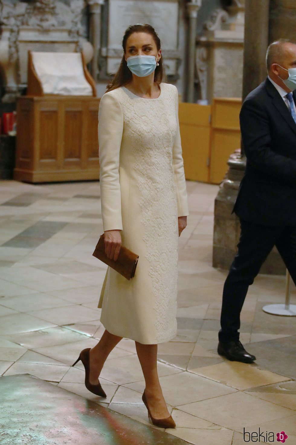 Kate Middleton con un abrigo estilo nupcial en la Abadía de Westminster