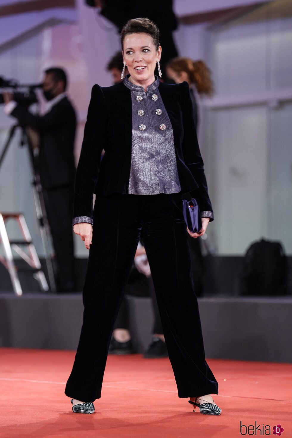 Olivia Colman de Giorgio Armani en la premiere de 'The Lost Daughter' en el Festival de Venecia 2021
