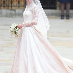 El vestido de novia de Kate Middleton firmado por Sarah Burton para Alexander McQueen