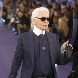 Karl Lagerfeld en el desfile de Chanel Alta Costura Primavera/Verano 2012 de París