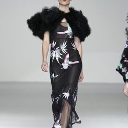Vestido semitransparente con mariposas de Elisa Palomino en la Madrid Fashion Week