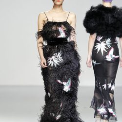 Vestido con flecos de Elisa Palomino en la Madrid Fashion Week
