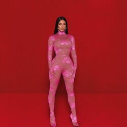 Look 3 de Kim Kardashian de Balenciaga en 'Saturday Night Live'