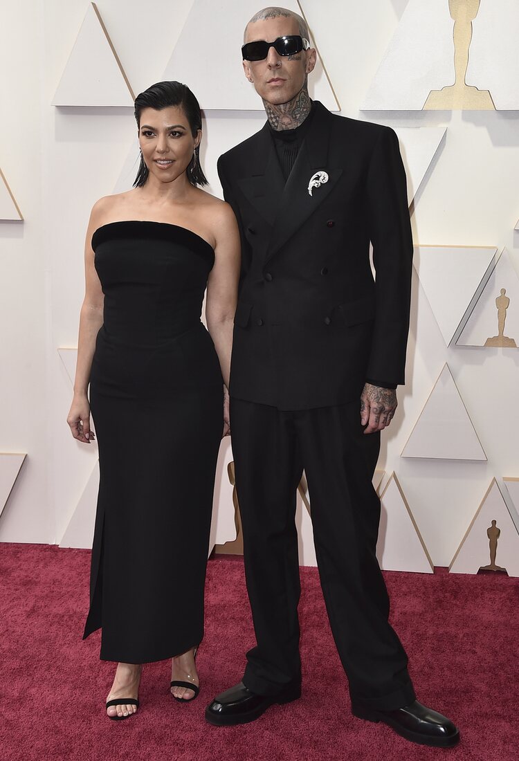 Kourtney Kardashian de Mugler en los Premios Oscar 2022