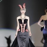 Corsé con escote en forma de lazo de Maya Hansen en Madrid Fashion Week