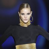 Complementos de culebra en dorado de Aristocracy en la Fashion Week Madrid