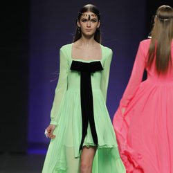 Vestido verde de la colección otoño/invierno 2012/2013 de María Escoté