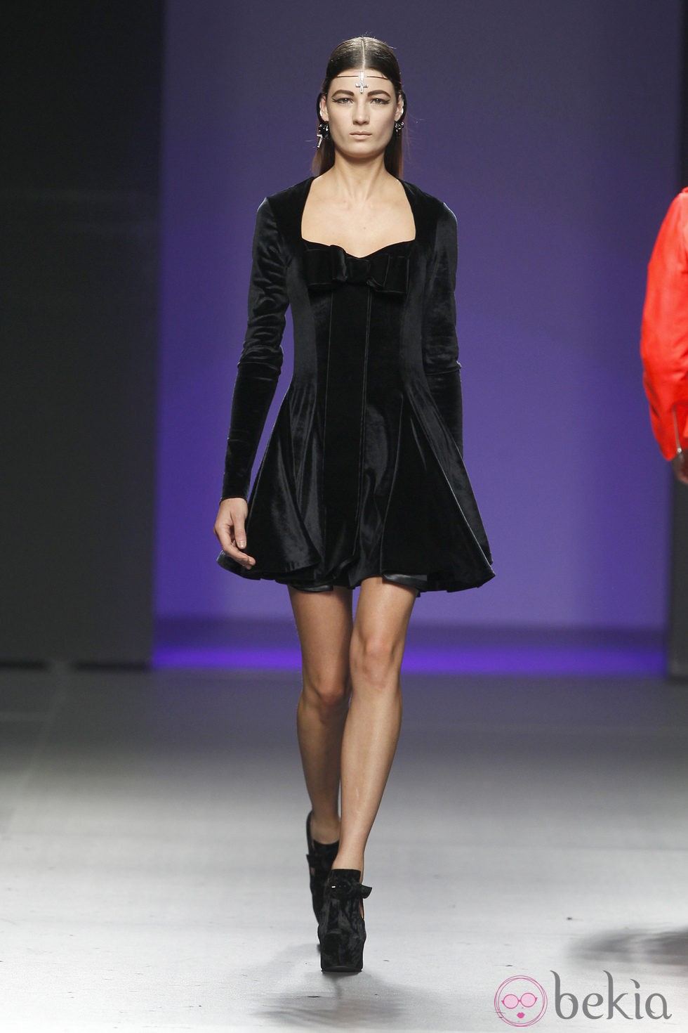 Vestido negro de la colección otoño/invierno 2012/2013 de María Escoté