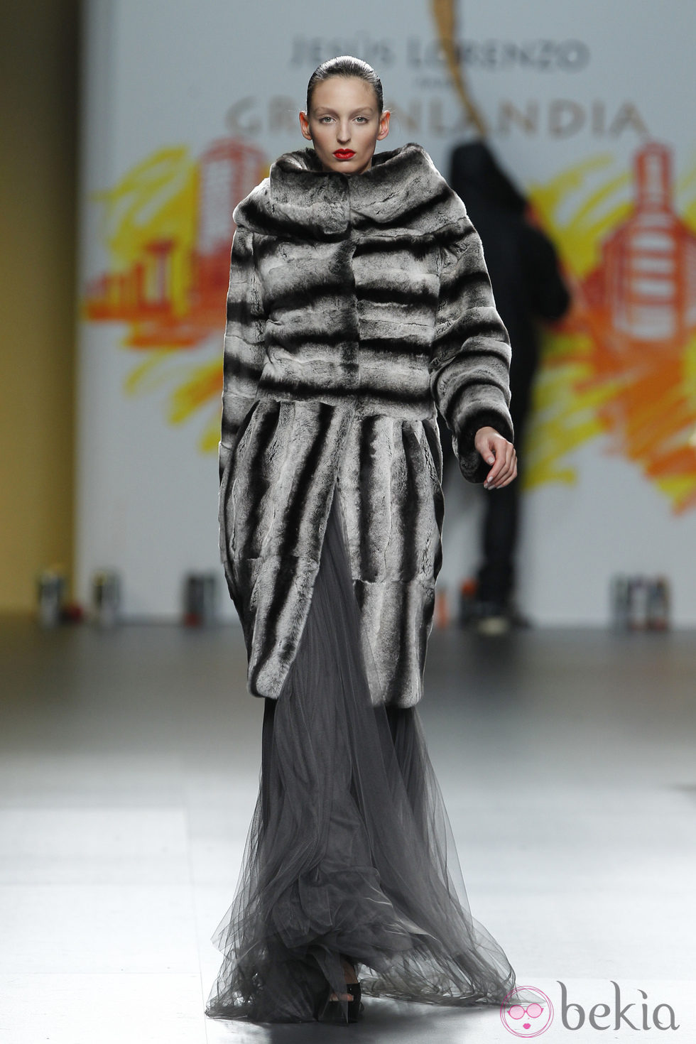 Abrigo en tonos grises de la colección otoño/invierno 2012/2013 de Jesús Lorenzo