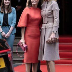 La Reina Letizia con vestido de Carolina Herrera en la Visita de Estado de los Reyes de España a Países Bajos