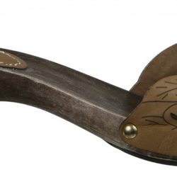 Sandalia marrón de tacón bajo de la nueva colección de Alex Silva verano 2012